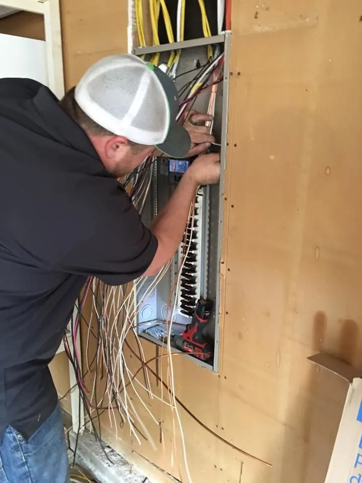 Slide of Top Notch Electrician