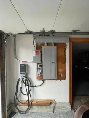 Topex Power & Home Solutions Logo