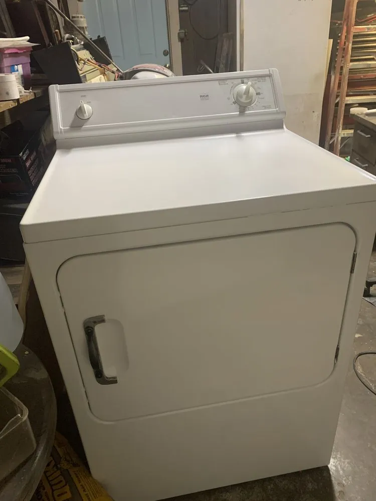 Emergency electrician providing wiring installation in , 