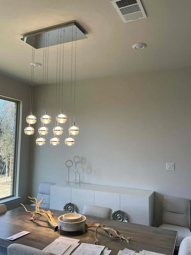 Reliable electrician providing electrical repair in , 