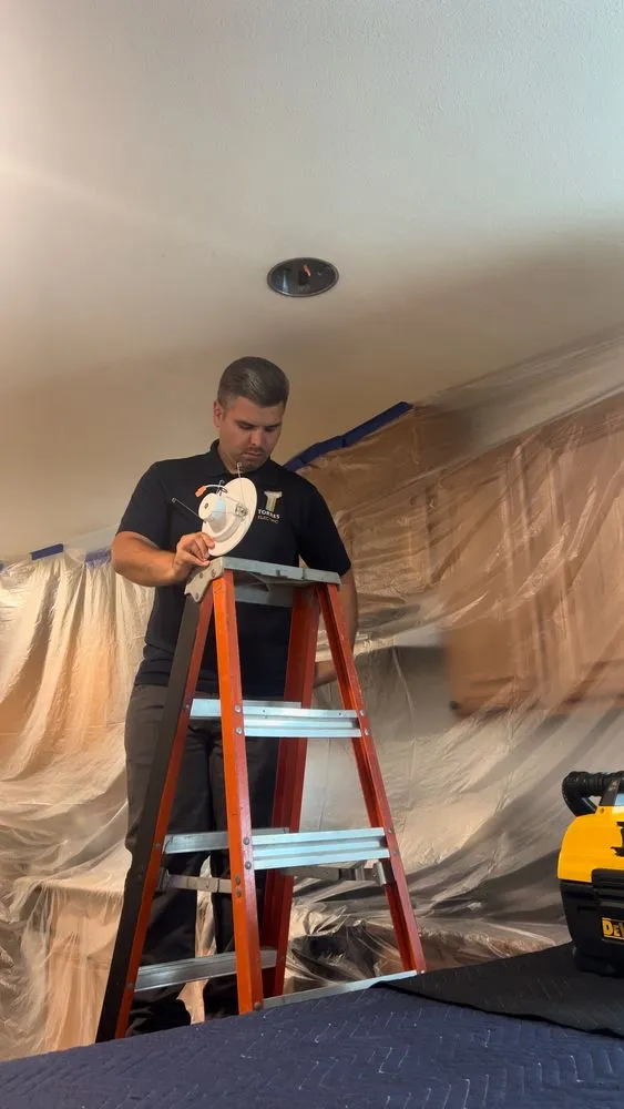 Slide of Torres Electric