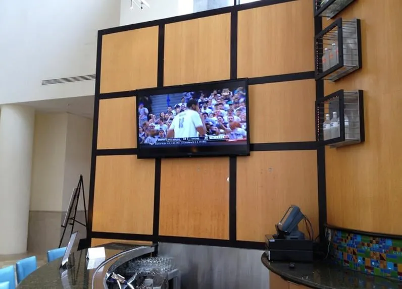 Slide of Totally Wired Of Florida