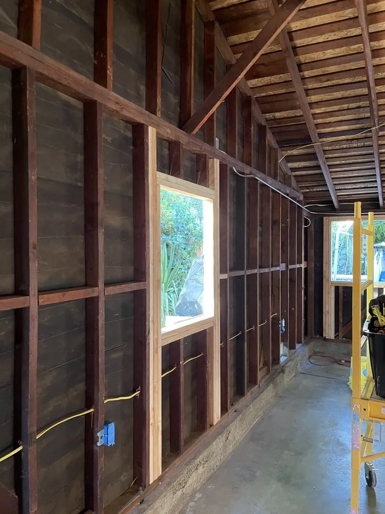 Emergency electrical service for homes in wiring installation,  by 