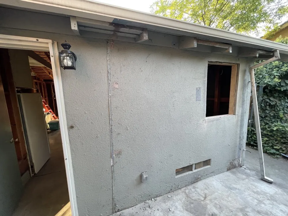 Slide of Tovo electrical services