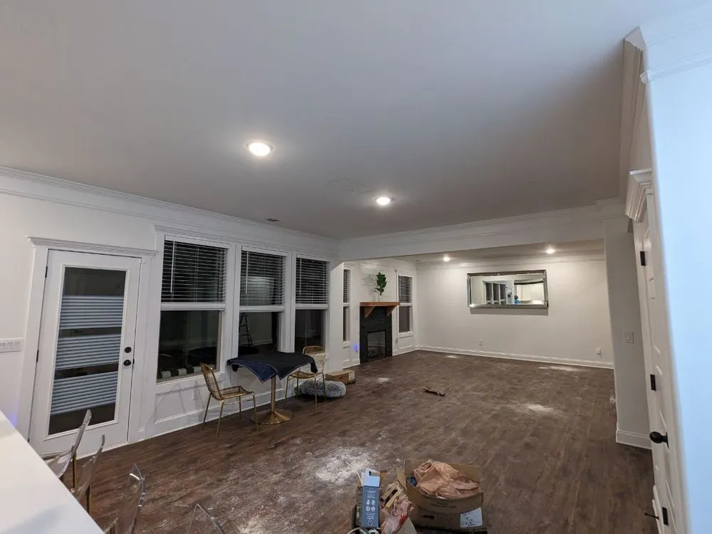 Slide of TR & JP Handy Electricians