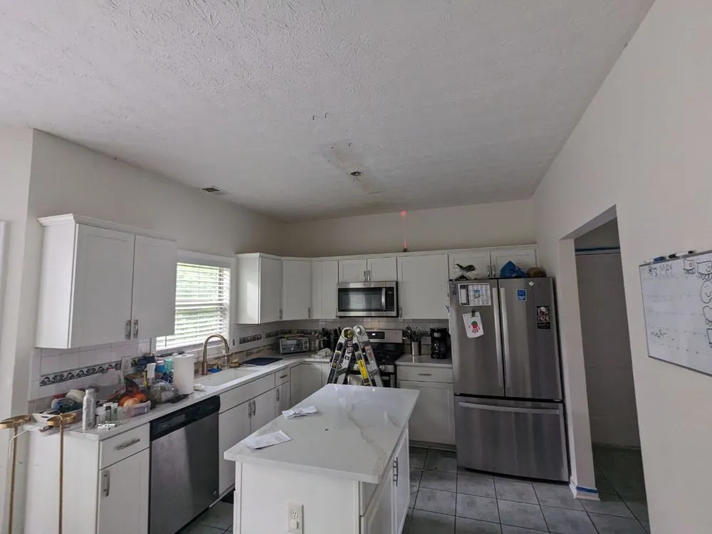 Slide of TR & JP Handy Electricians