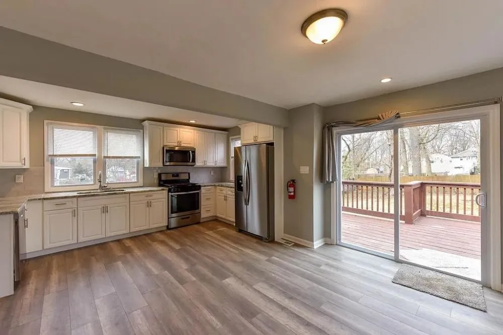 Slide of TraCom Electric & Contracting