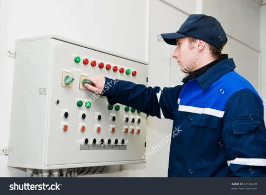 Tracy Electrical contractors Logo