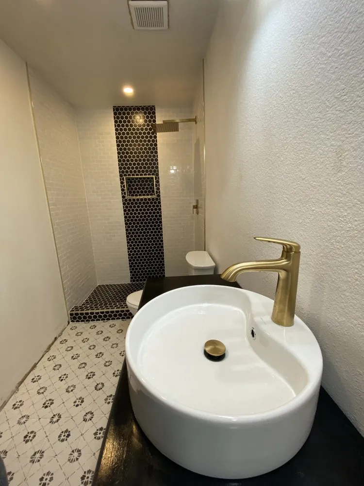 Slide of Trademasters Handyman