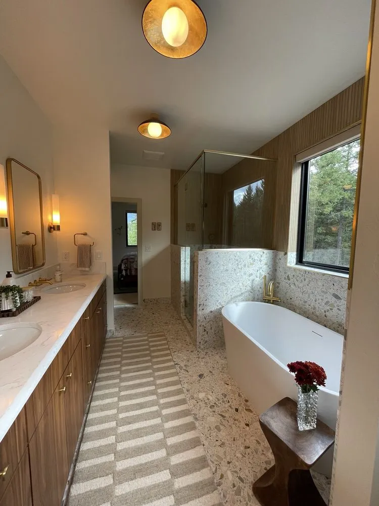 Slide of Tradewind Electric