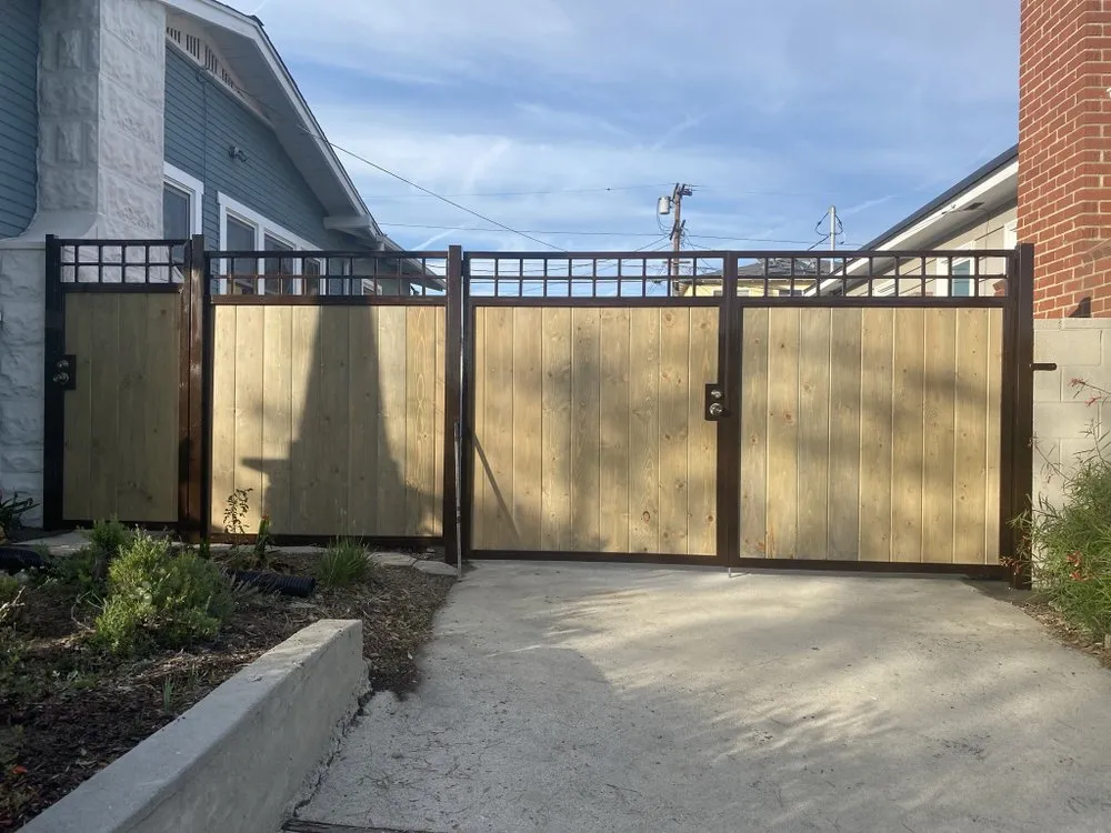 Slide of Travis Ray Solutions Handyman