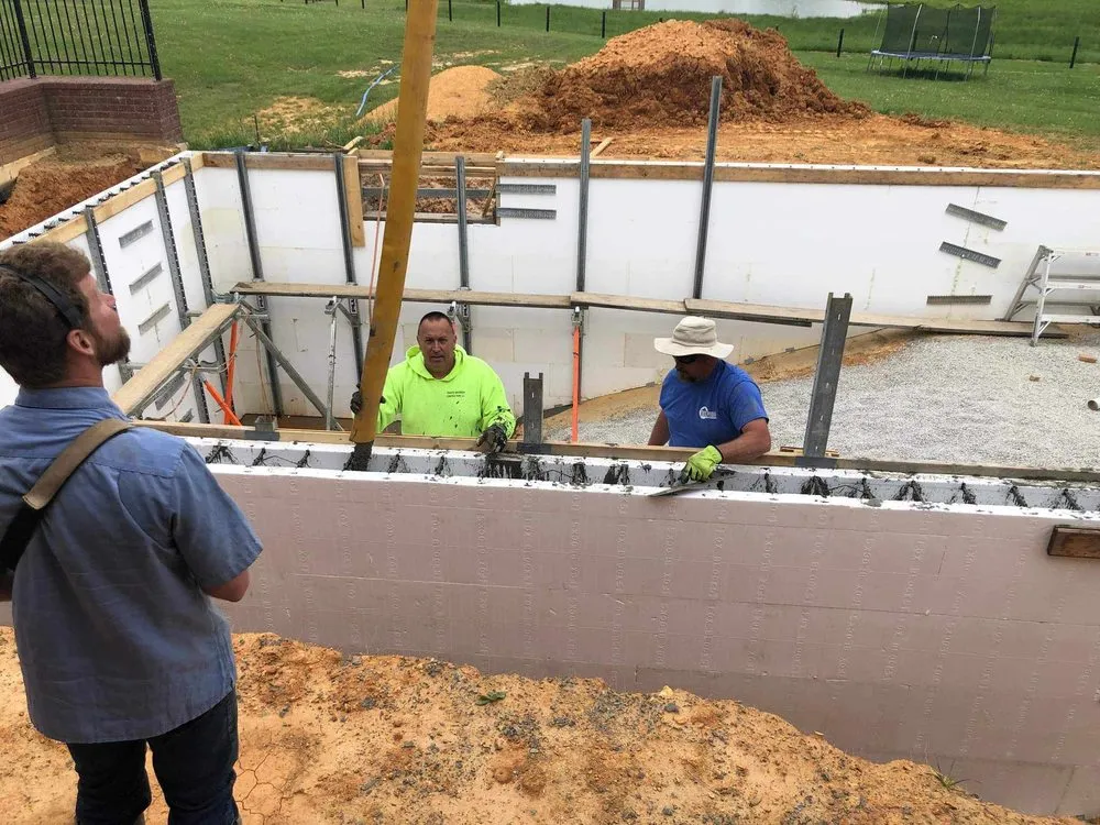 Affordable lighting installation experts serving Gamaliel, KY - Travis Warren Construction