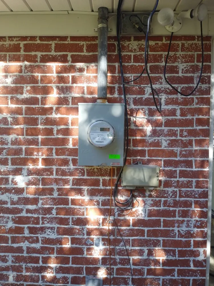 Certified outlet and switch repair in Dubach, LA by Traweek Electric