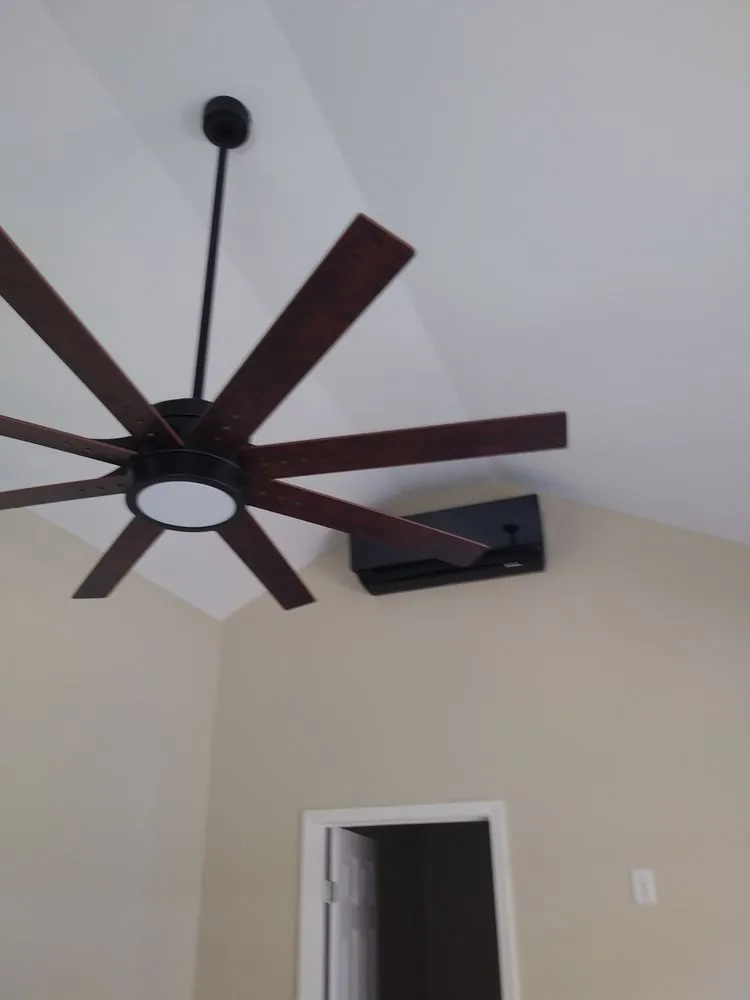 Reliable electrician providing outlet and switch repair in Dubach, LA - Traweek Electric