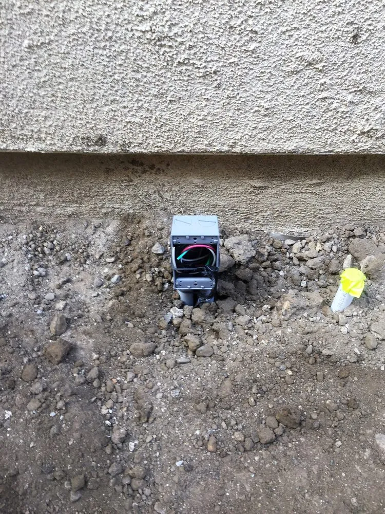 Slide of TRE Lighting & Electrical