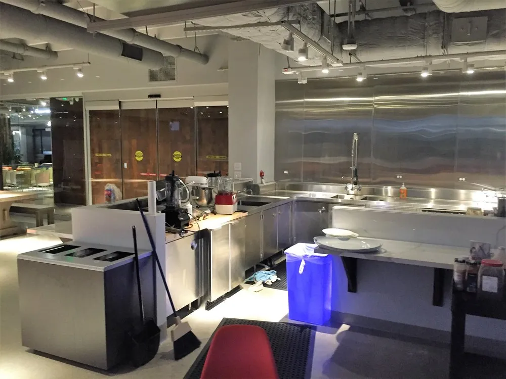 Slide of TRE Lighting & Electrical