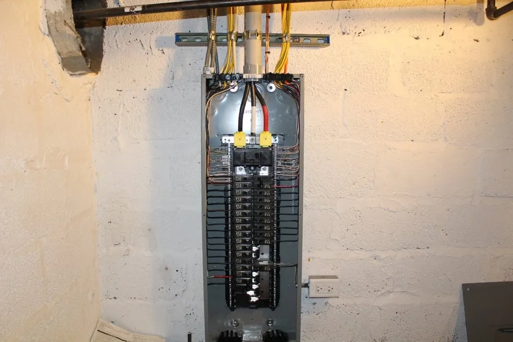 Slide of Tremmel Electric