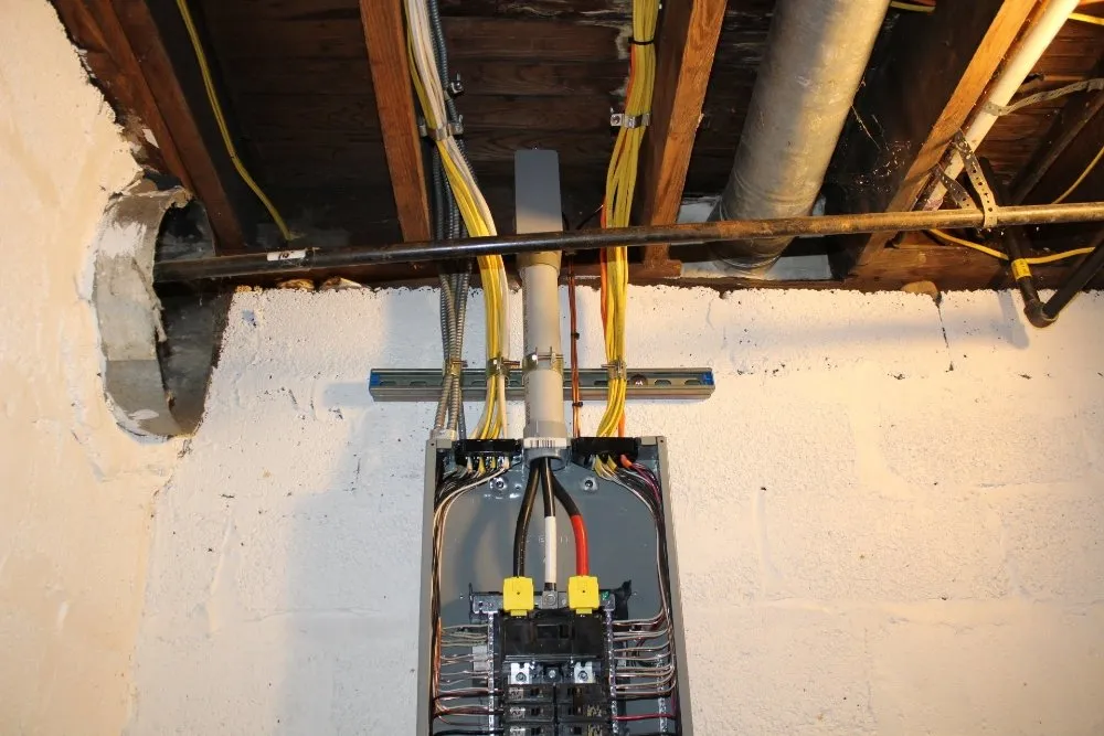 Slide of Tremmel Electric