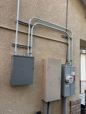 Tri County Electric Logo