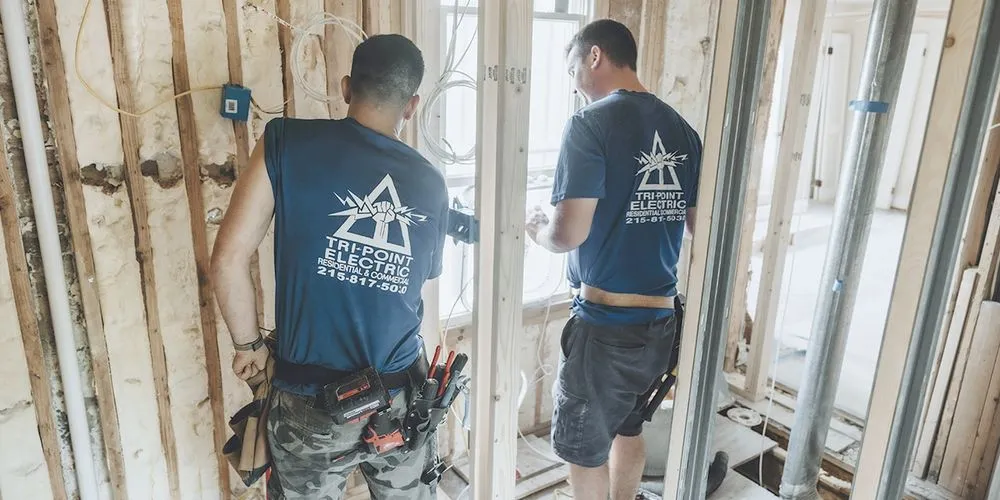 Certified electrician providing outlet and switch repair in Havertown, PA - Tri-Point Electric