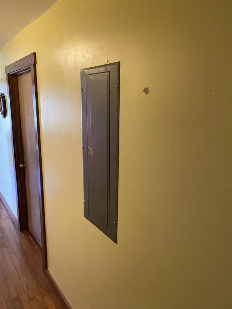 Slide of Tri-Star Electrical Solutions