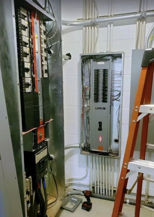 Slide of Triad Electric Solutions