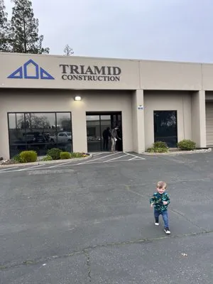 Triamid Construction Logo