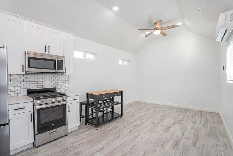 Slide of Triana Electric & General Contractor