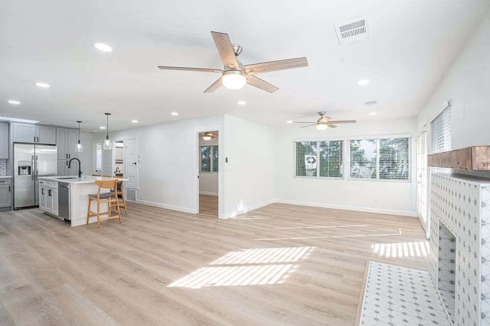 Slide of Triana Electric & General Contractor