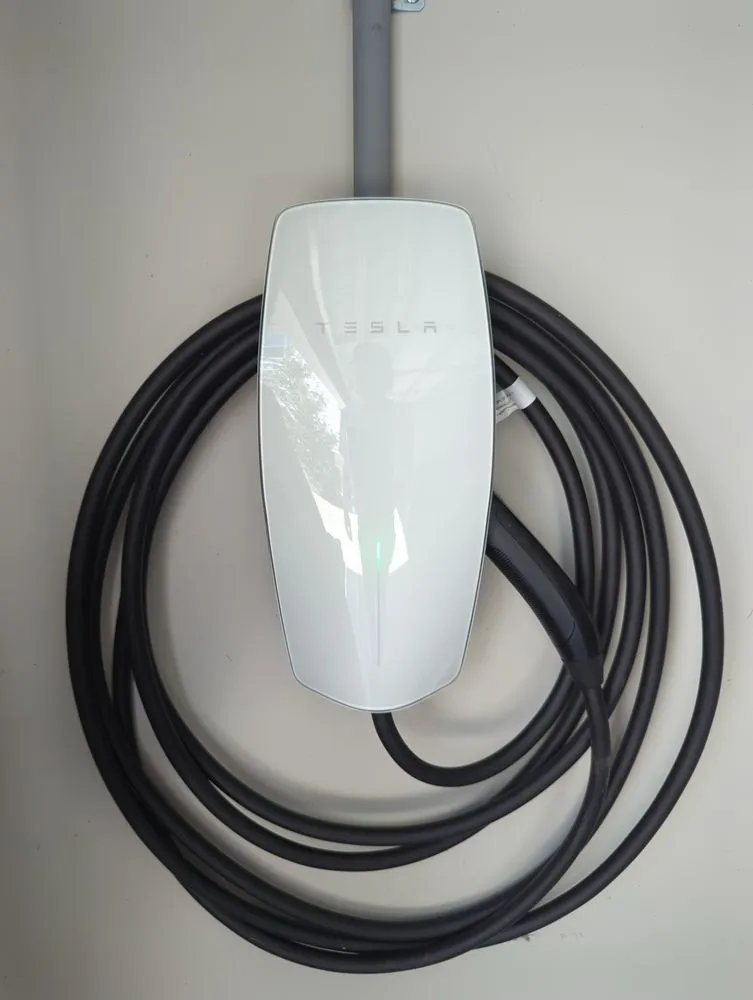 Slide of Triangle Electric