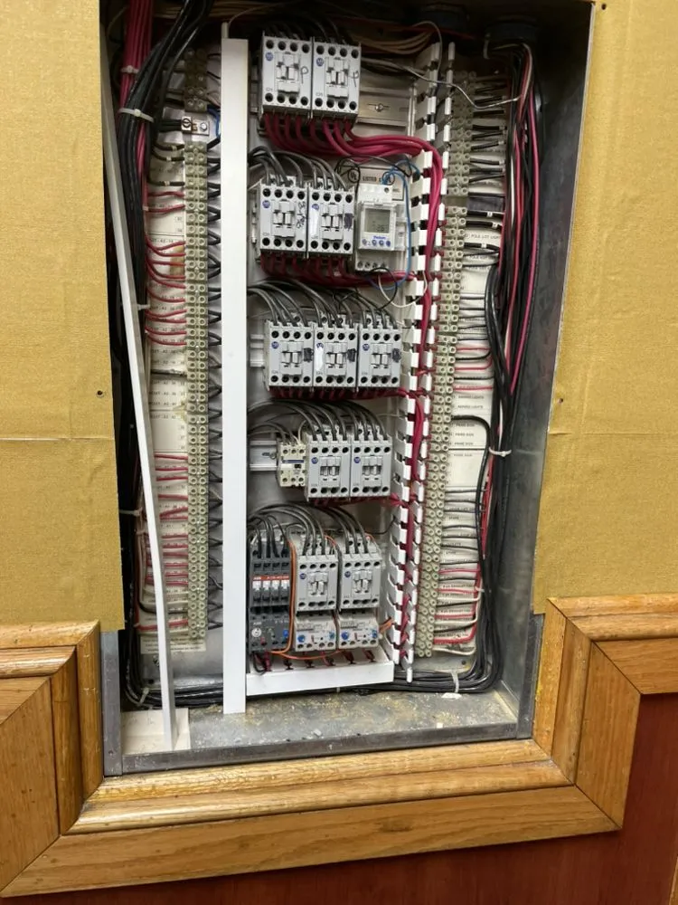 Slide of Trident Electrical Services