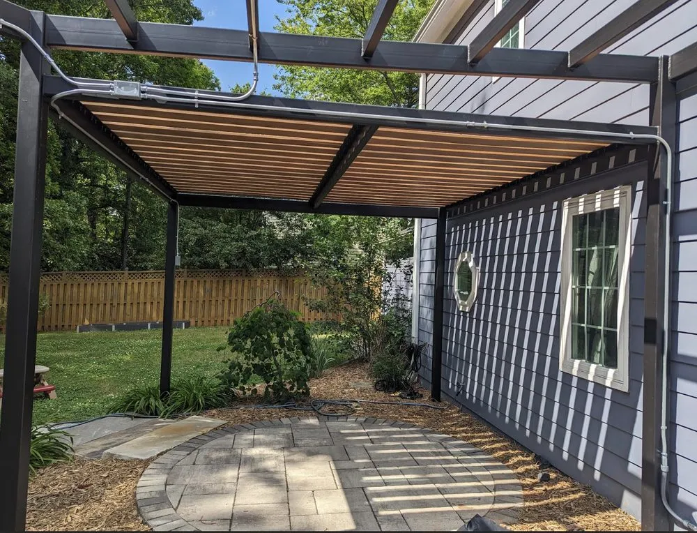 Emergency electrician providing electrical repair in ,