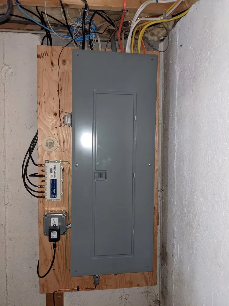 Slide of Triforce Electric