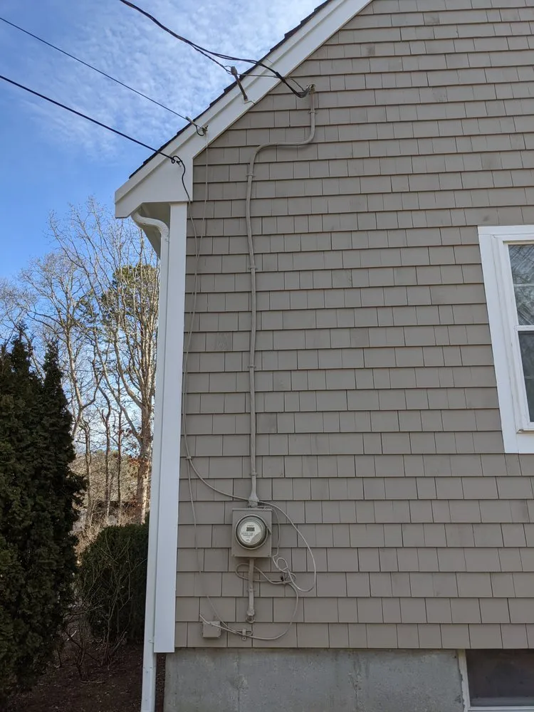 Slide of Triforce Electric