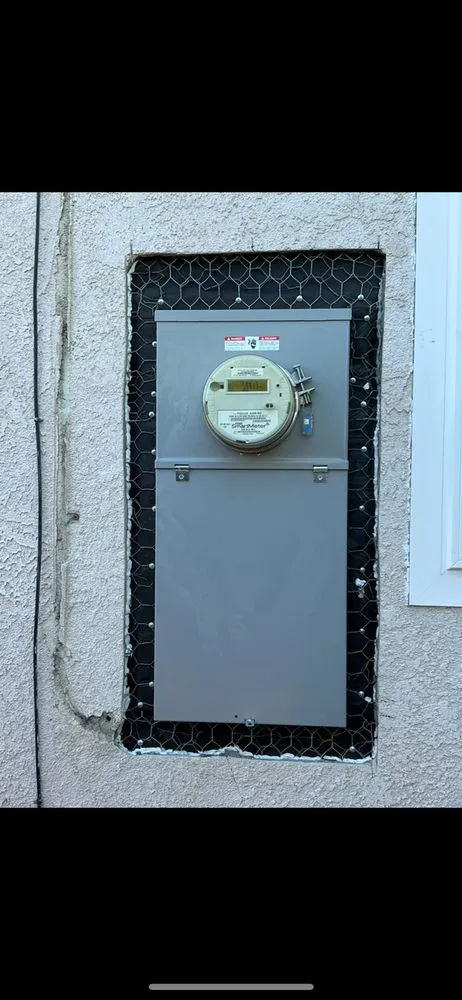 Slide of Trinh Electric