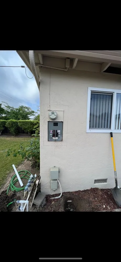 Slide of Trinh Electric