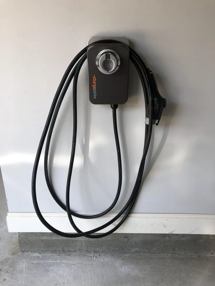 Slide of Trinitas All Electric