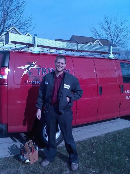 Reliable electrician providing lighting installation in , 