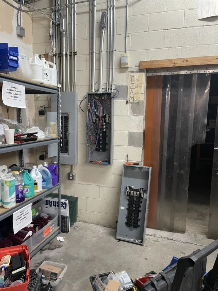 Certified circuit breaker repair experts serving , - Trinity Services & Electrical Contractors