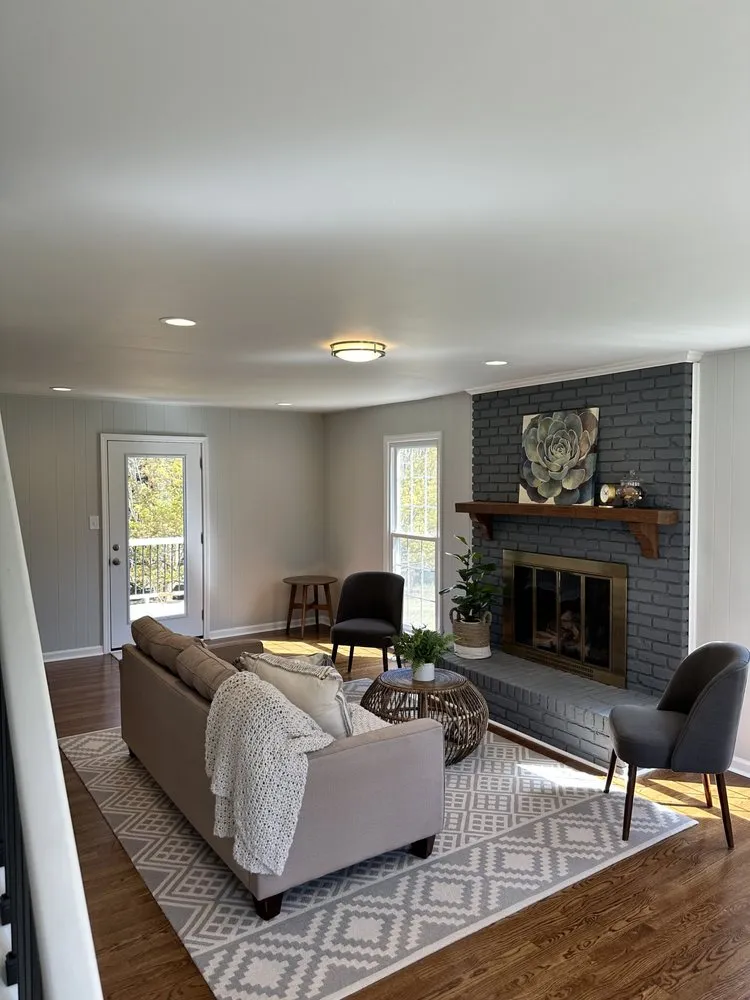 Slide of Triple Crown Electric