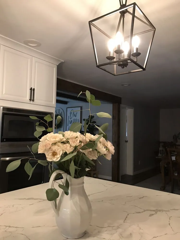 Emergency electrician providing wiring installation in , 