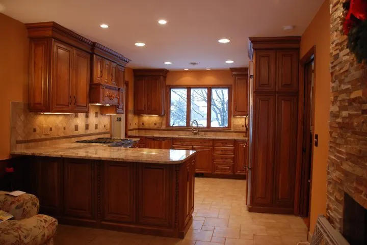 Trusted circuit breaker repair experts serving Waterford, MI - Triple H Electric