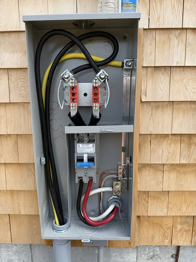 Reliable lighting installation service in ,  - Triple S Electric