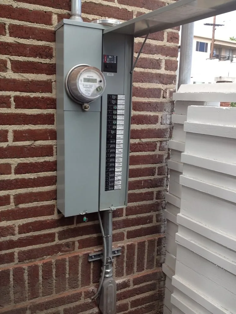 Slide of Triumph Power Solutions