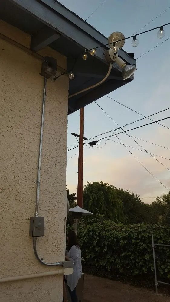 Slide of Triumph Power Solutions