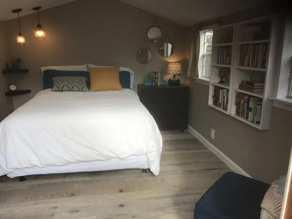 Slide of True Light Electric