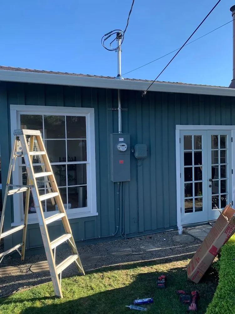 Slide of True North Electric