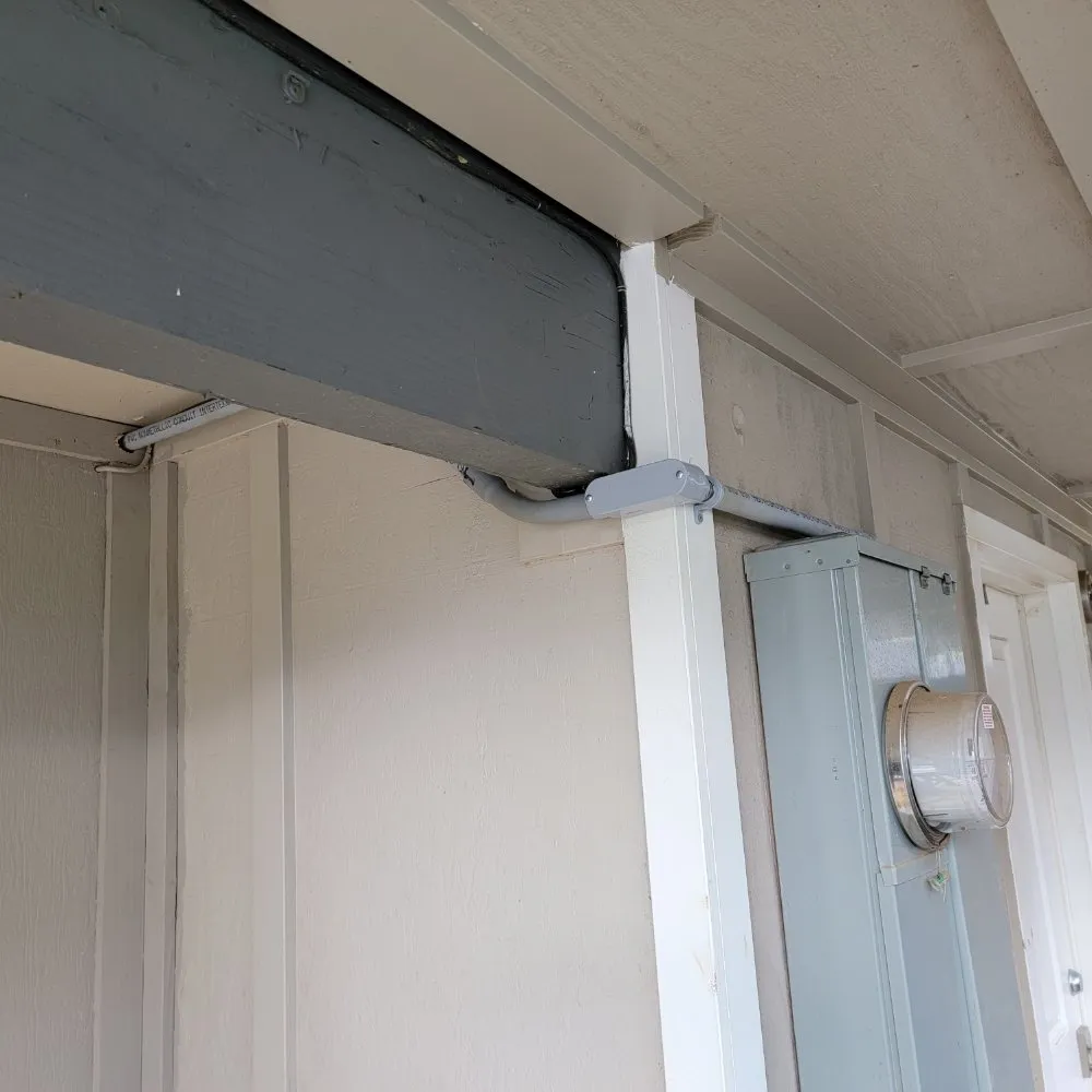 Licensed electrical service for homes in outlet and switch repair,  by 