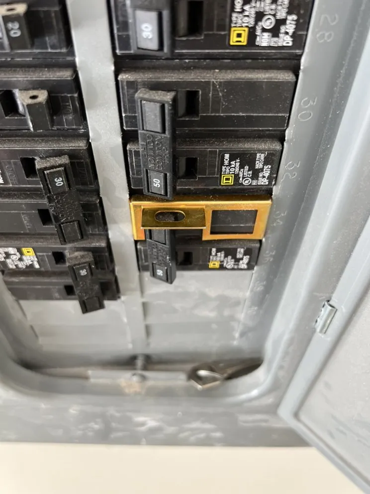 Slide of True Power Solutions