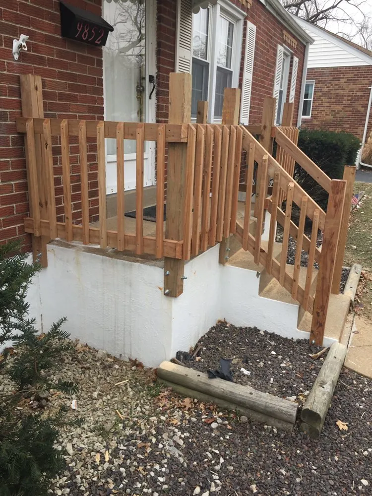 Professional electrician providing outlet and switch repair in St. Louis, MO - True Vision One